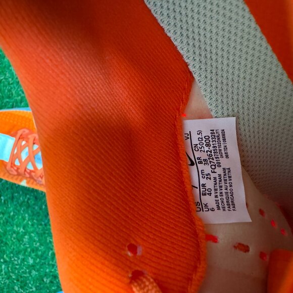 Nike Pegasus Plus Running Shoes Flyknit Safety Orange FQ7262-800 Men 7 Wmn 8.5 main image 5